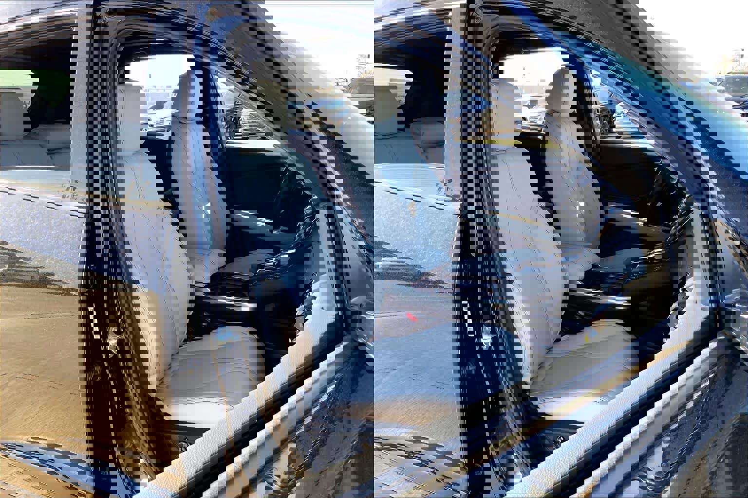 Used 2025 Acura RDX SH-AWD image 9