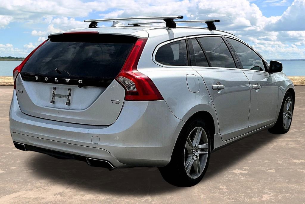 Used 2015 Volvo V60 T5 Premier FWD image 7