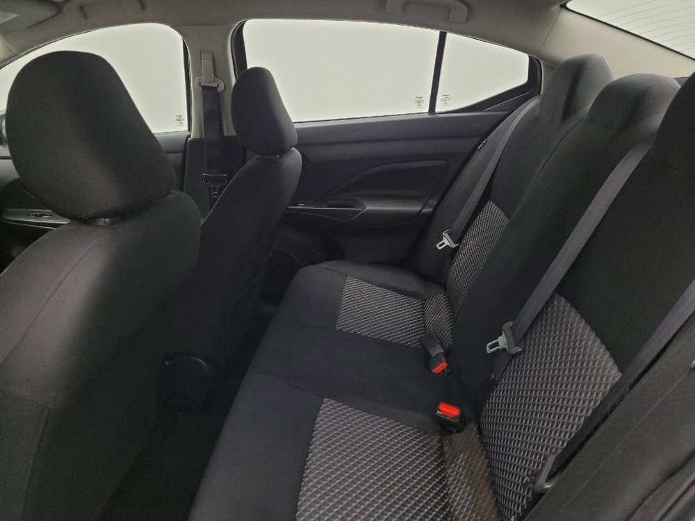 Used 2021 Nissan Versa S FWD image 18