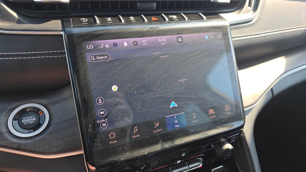 Used 2023 Jeep Grand Cherokee Limited AWD/4WD image 18