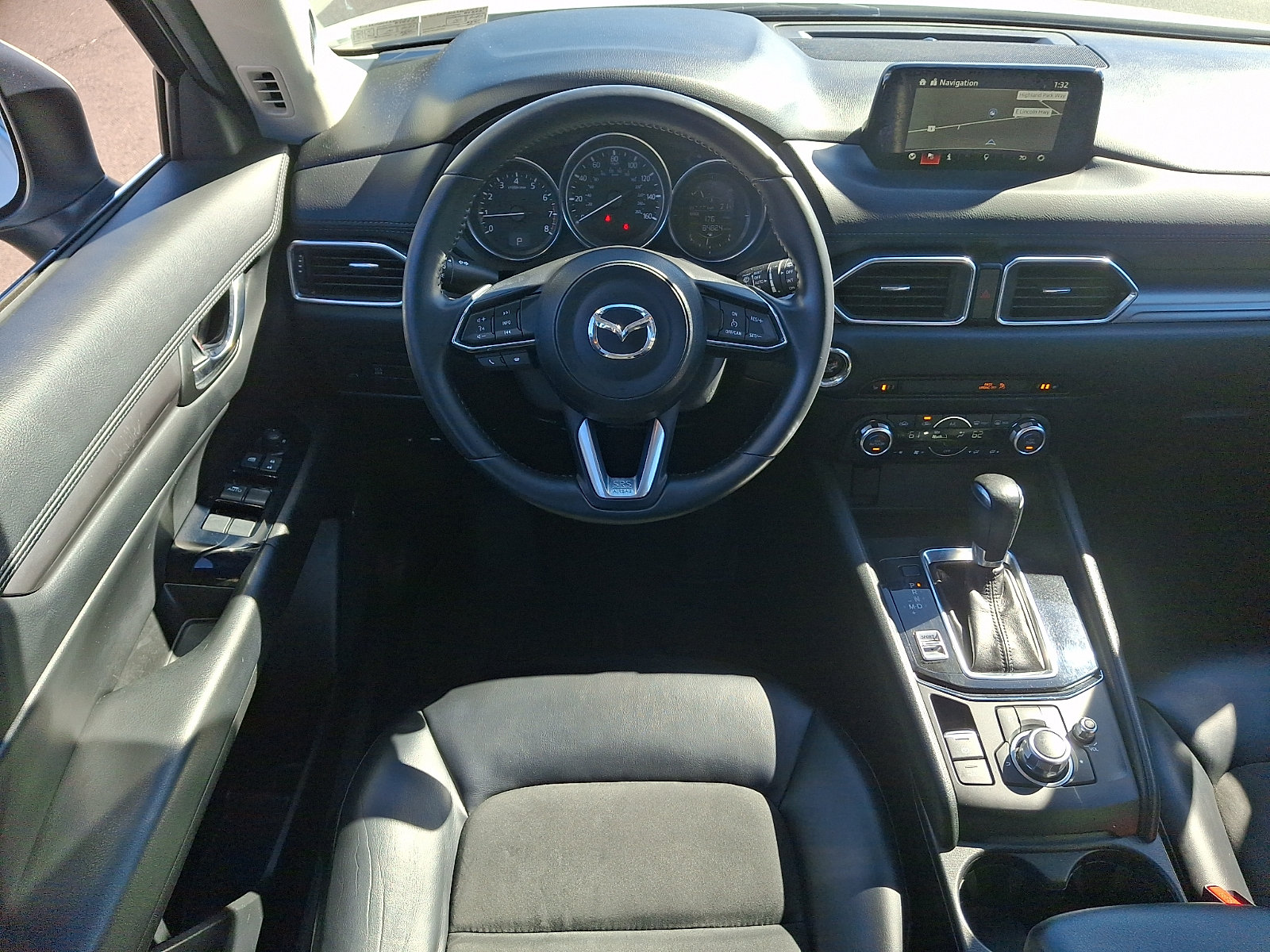 Used 2017 MAZDA CX-5 Touring w/ Preferred Equipment Package AWD/4WD image 11
