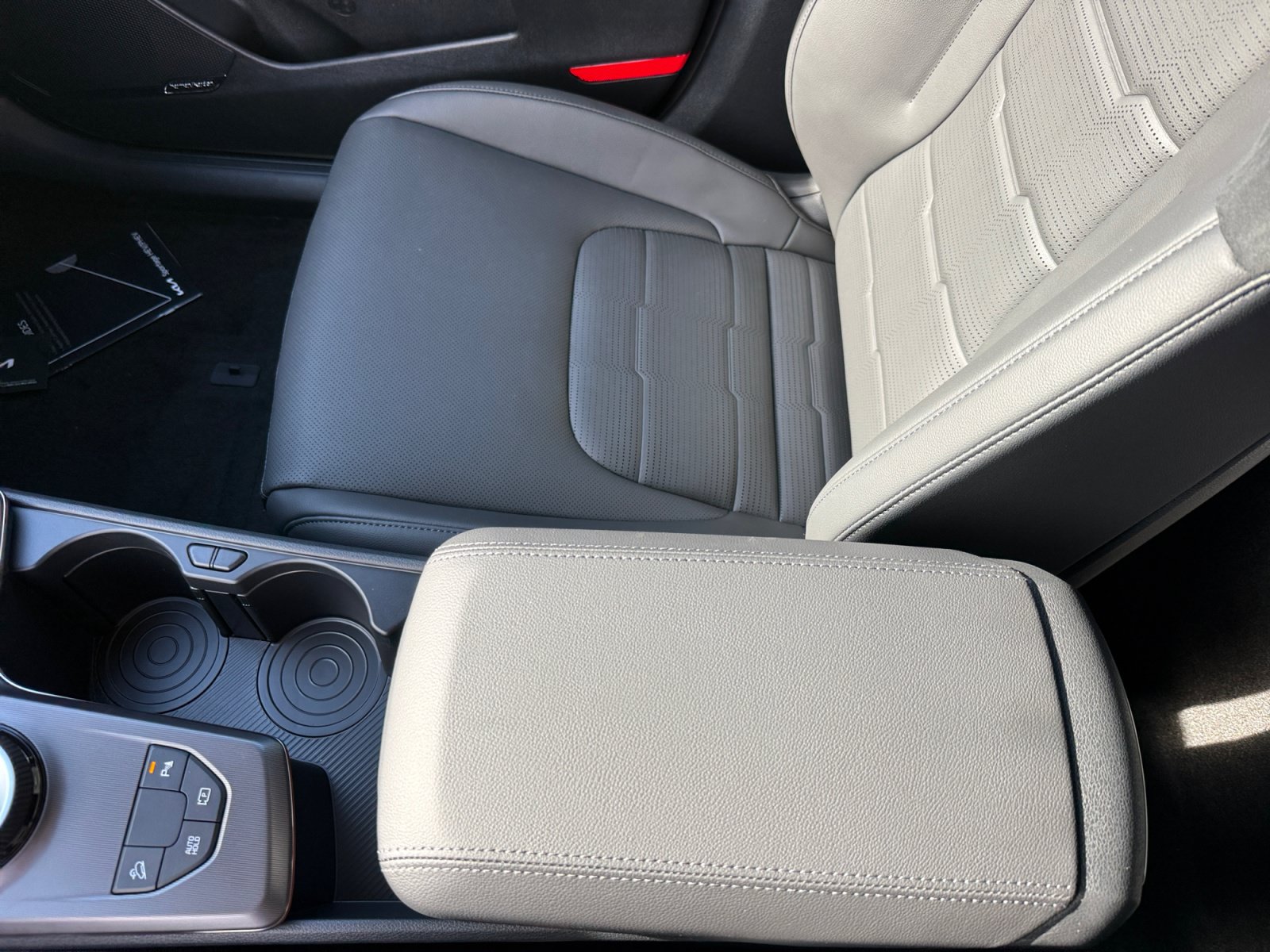 New 2027 Kia Sportage SX Prestige AWD/4WD image 14