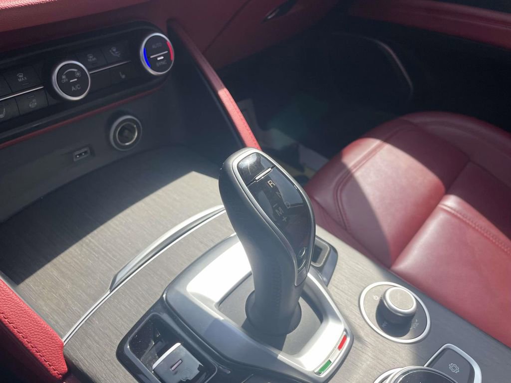 Used 2021 Alfa Romeo Stelvio Ti w/ Premium Package image 30