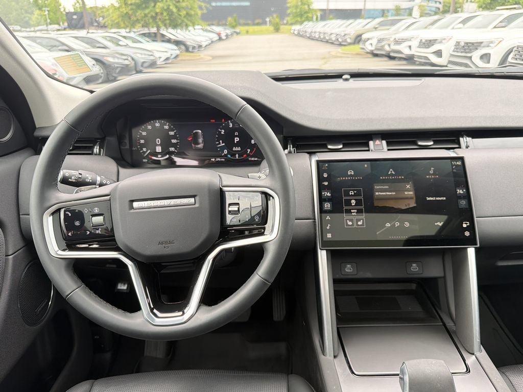 Used 2025 Land Rover Discovery Sport S AWD/4WD image 4