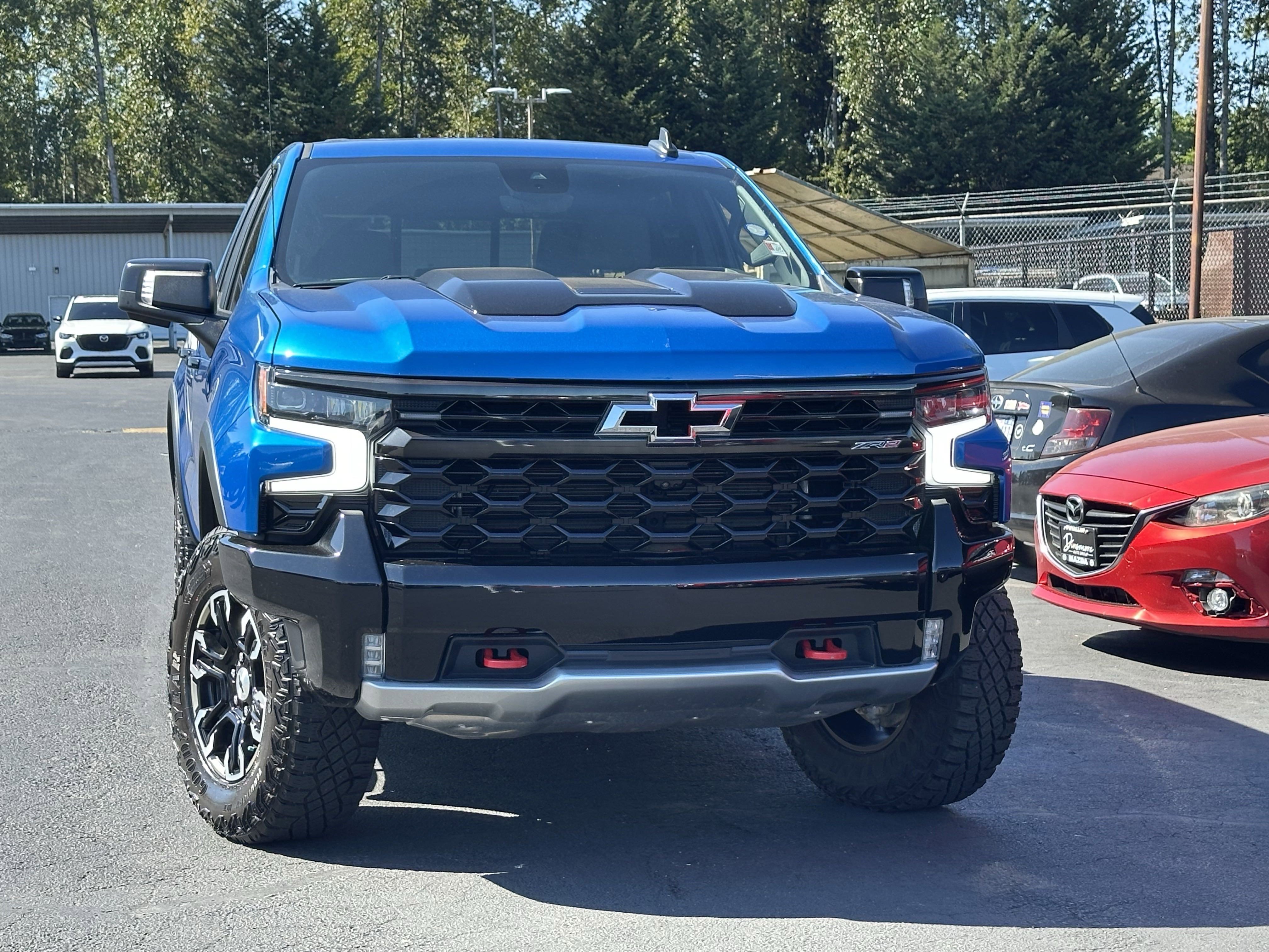 Used 2023 Chevrolet Silverado 1500 ZR2 image 3