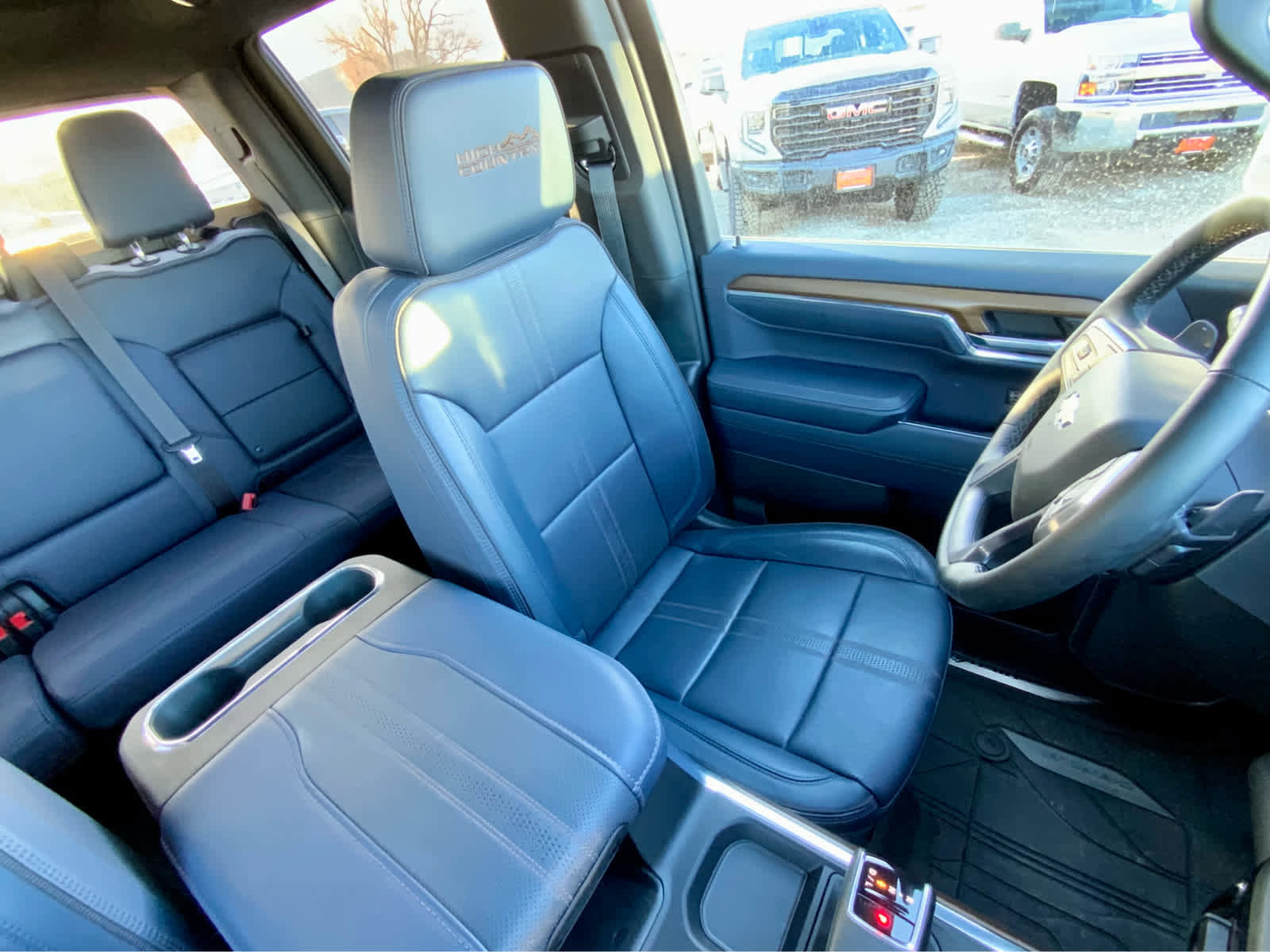 Used 2024 Chevrolet Silverado 1500 High Country w/ Technology Package image 30