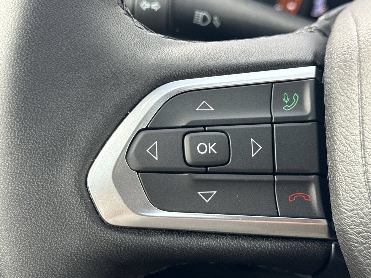 Used 2024 Jeep Compass Limited AWD/4WD image 28