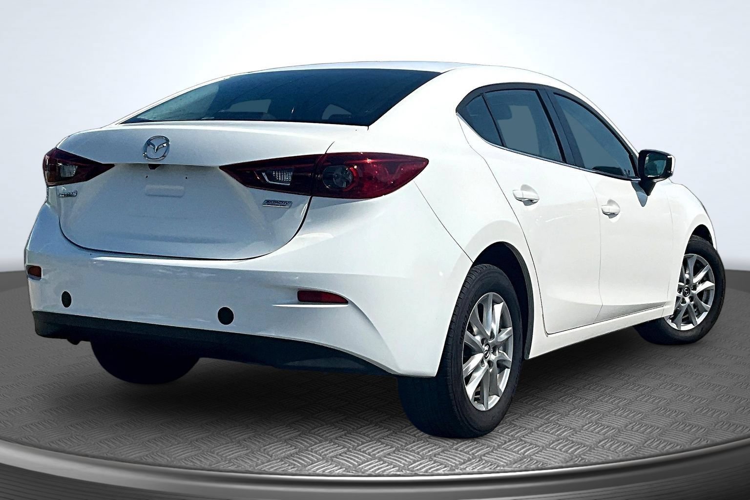 Used 2018 MAZDA MAZDA3 Sport w/ Preferred Equipment Package FWD image 6