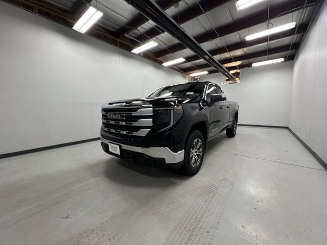 New 2026 GMC Sierra 1500 SLE image 4