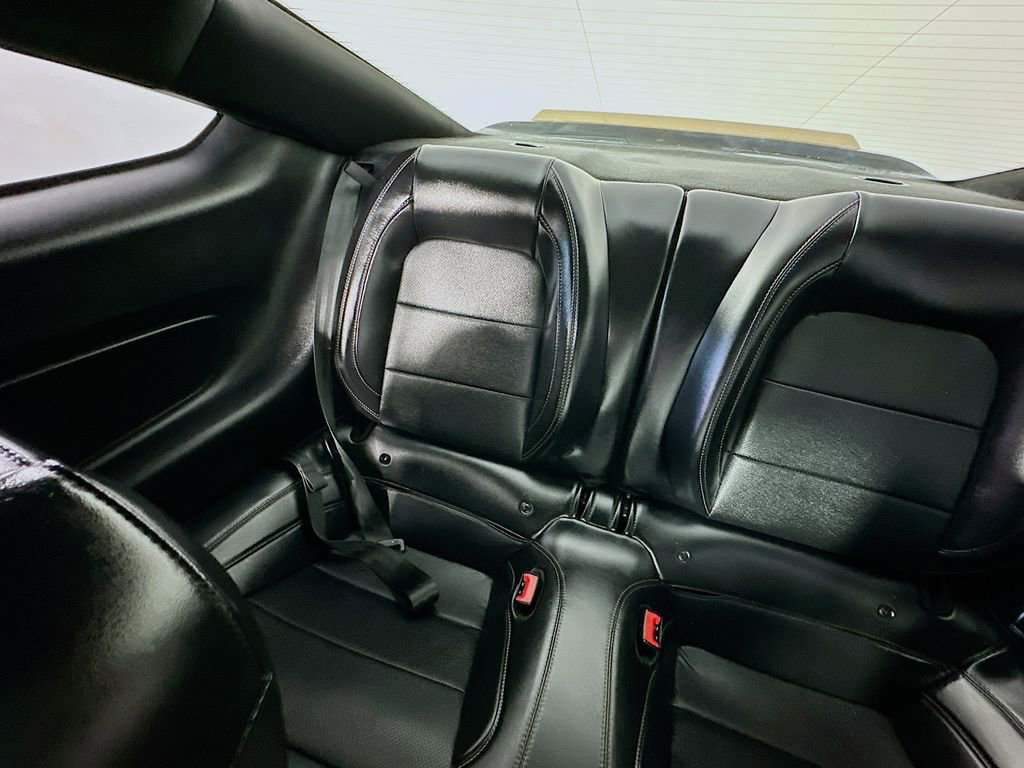 Used 2018 Ford Mustang GT RWD image 12