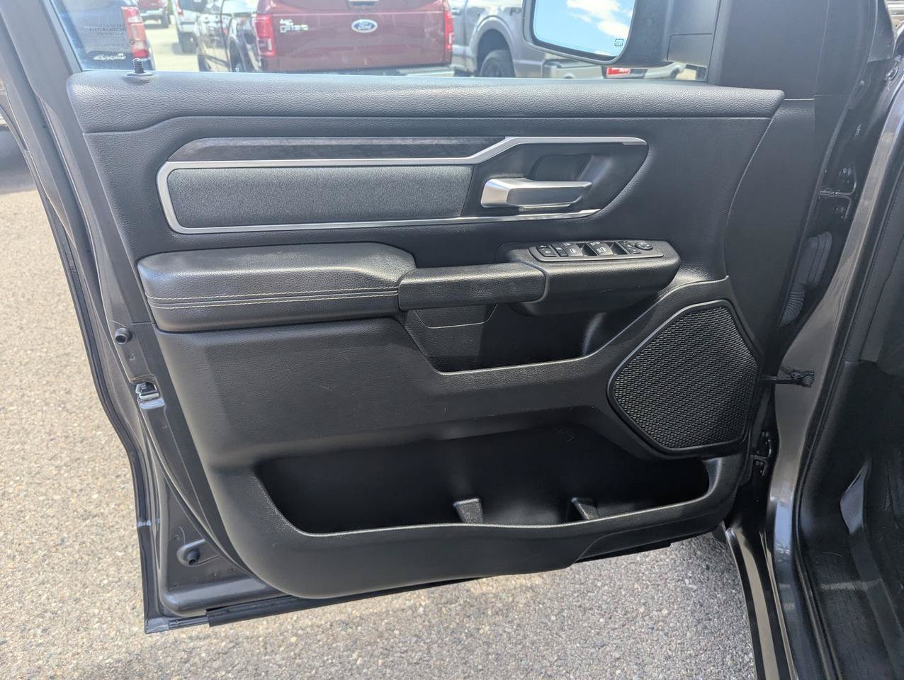 Used 2022 RAM 1500 Big Horn AWD/4WD image 9
