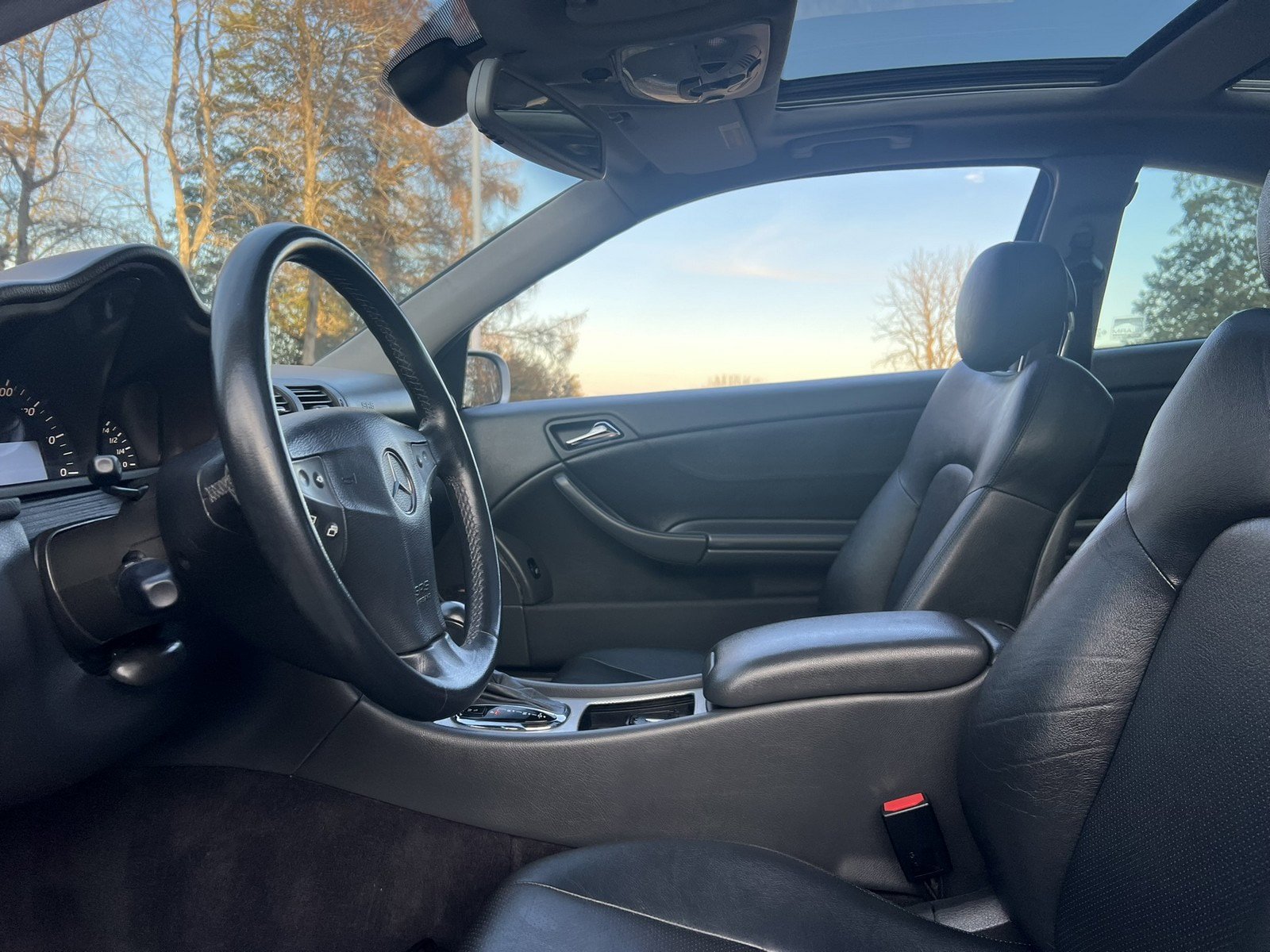 Used 2003 Mercedes-Benz C 320 Coupe image 17