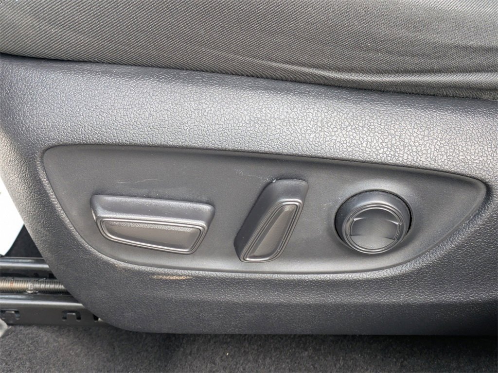 Used 2024 Toyota RAV4 XLE image 22