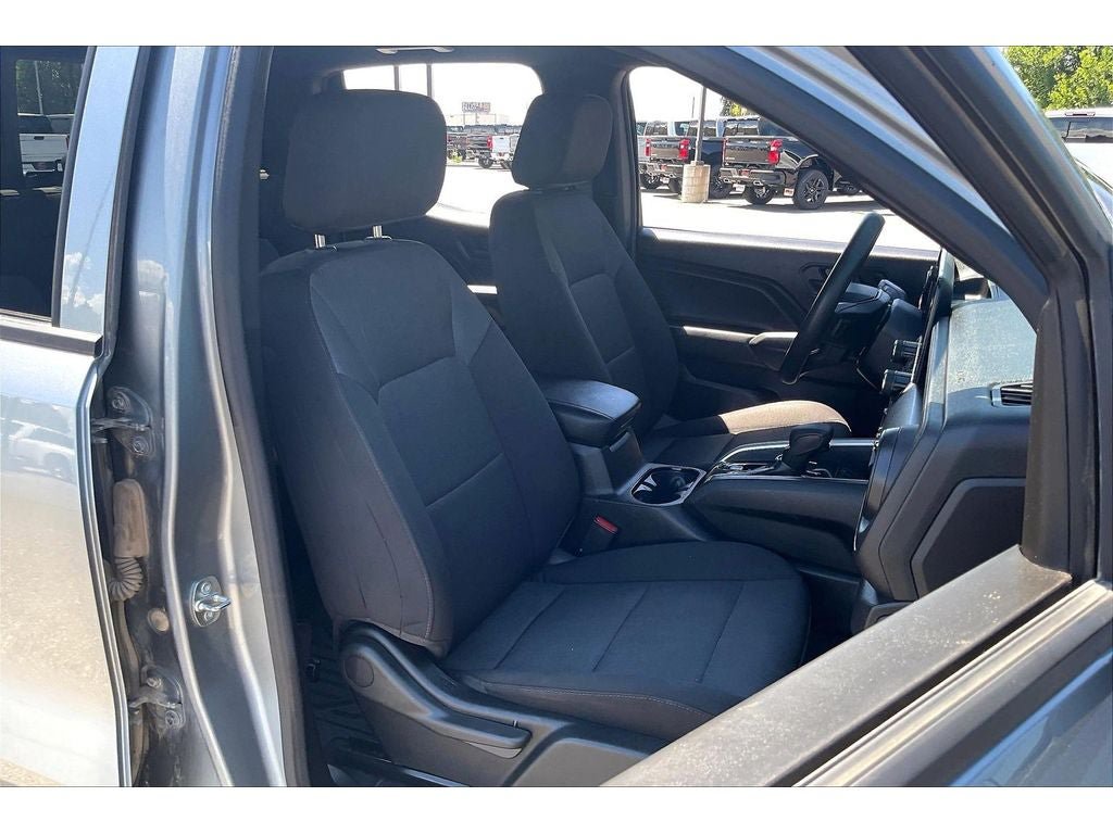 Used 2023 Chevrolet Colorado Trail Boss w/ Technology Package AWD/4WD image 8