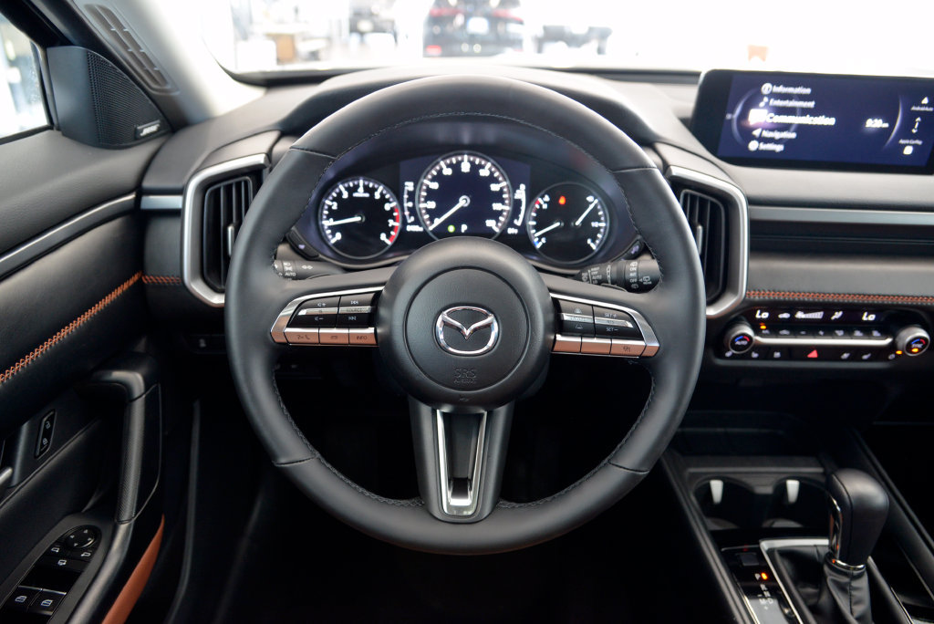 Certified 2026 MAZDA CX-50 Meridian Edition w/ Apex Package AWD/4WD image 18