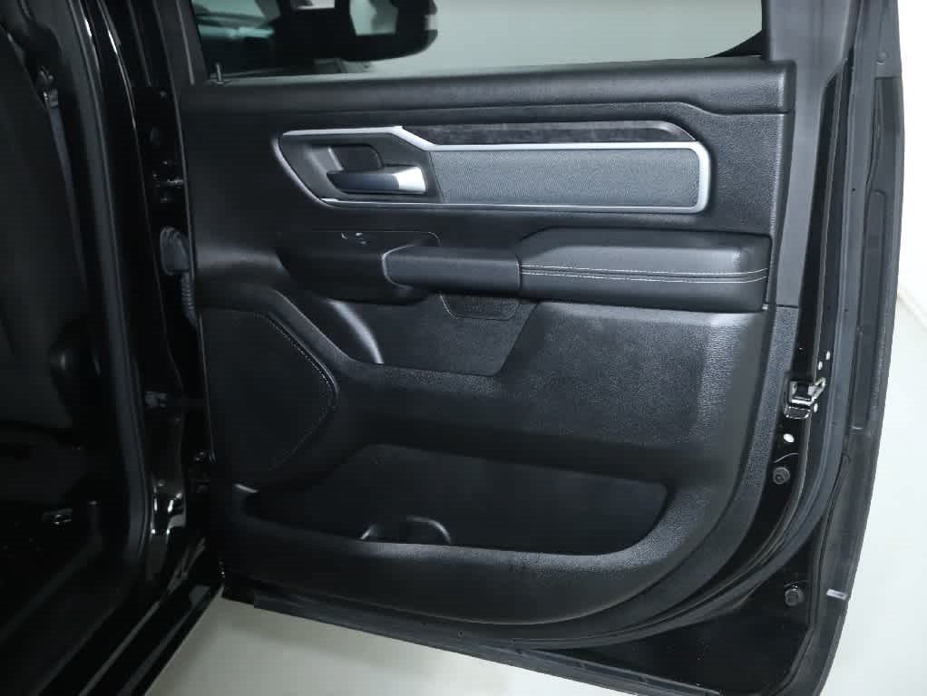 Used 2023 RAM 1500 Big Horn AWD/4WD image 32
