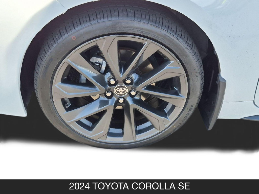 Used 2024 Toyota Corolla SE FWD image 11