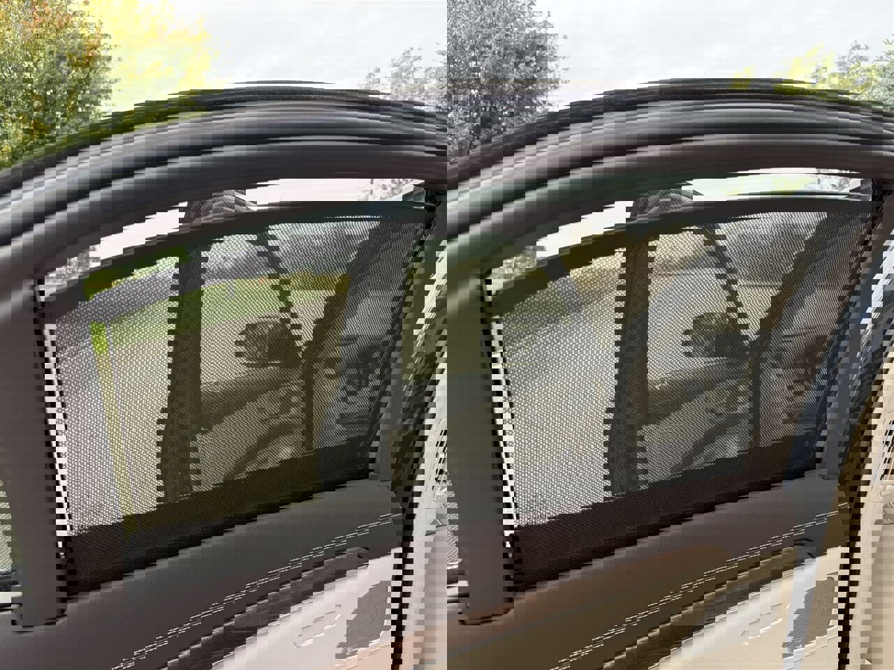 Used 2015 Mercedes-Benz S 550 4MATIC Sedan w/ Premium 1 Package image 16