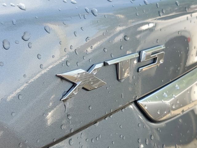 Certified 2023 Cadillac XT5 Premium Luxury w/ Technology Package FWD image 8