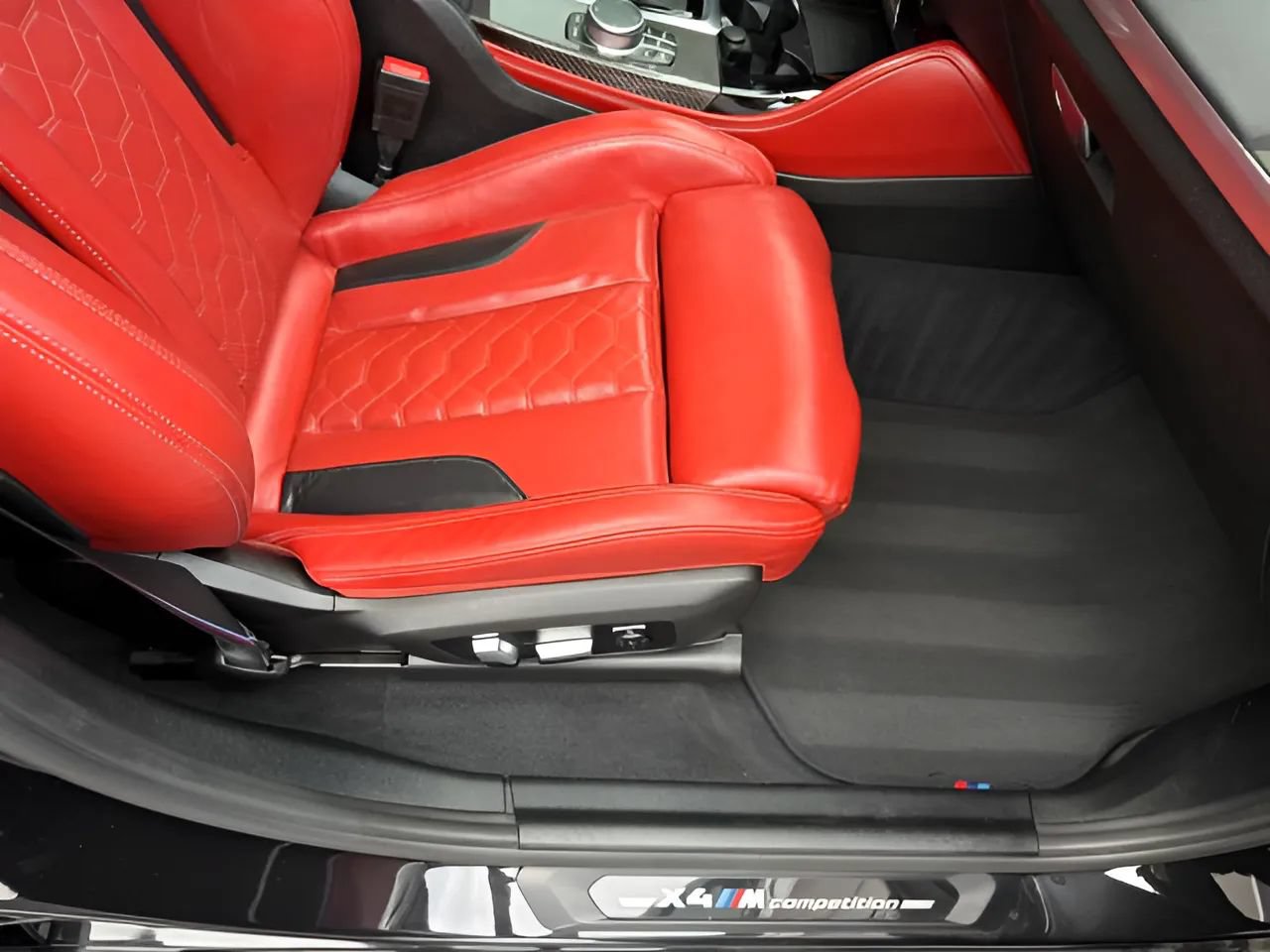 Used 2020 BMW X4 M w/ Executive Package AWD/4WD image 20