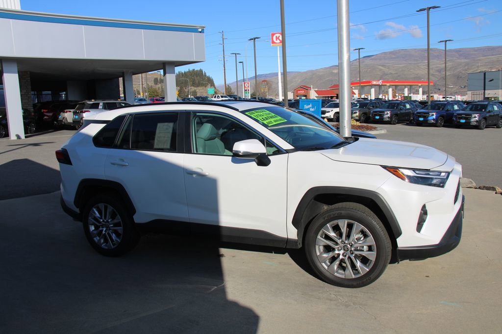 Used 2025 Toyota RAV4 XLE Premium w/ Weather Package image 7