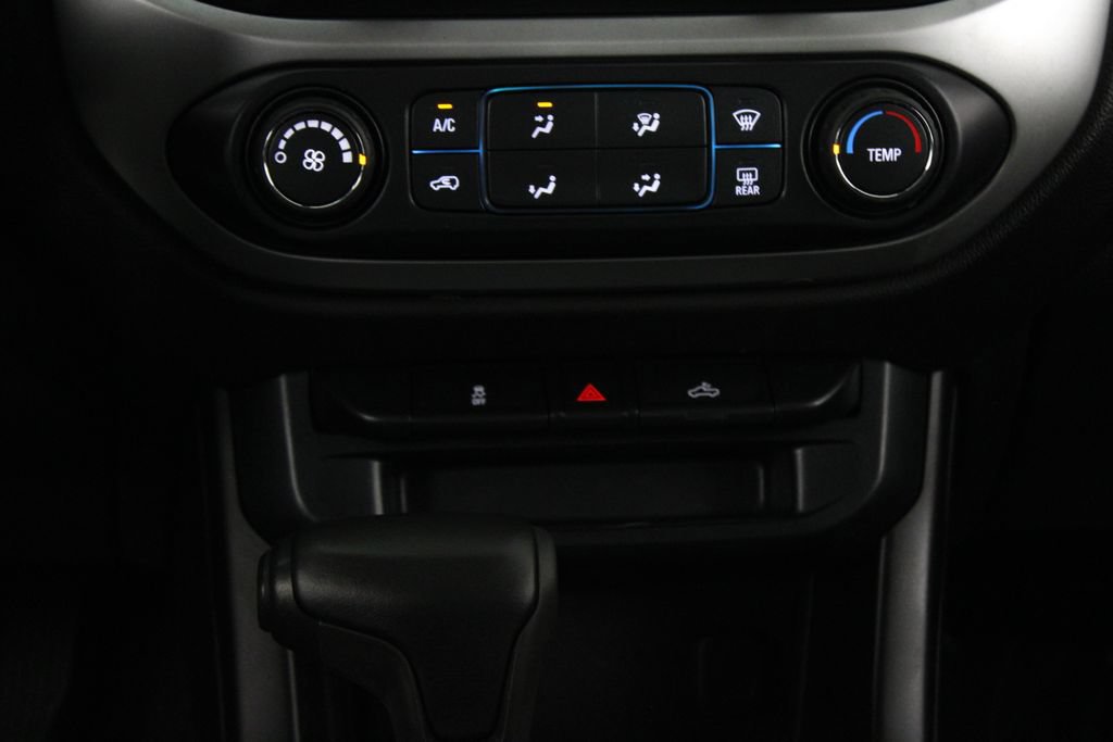 Used 2016 Chevrolet Colorado LT w/ LT Convenience Package RWD image 19