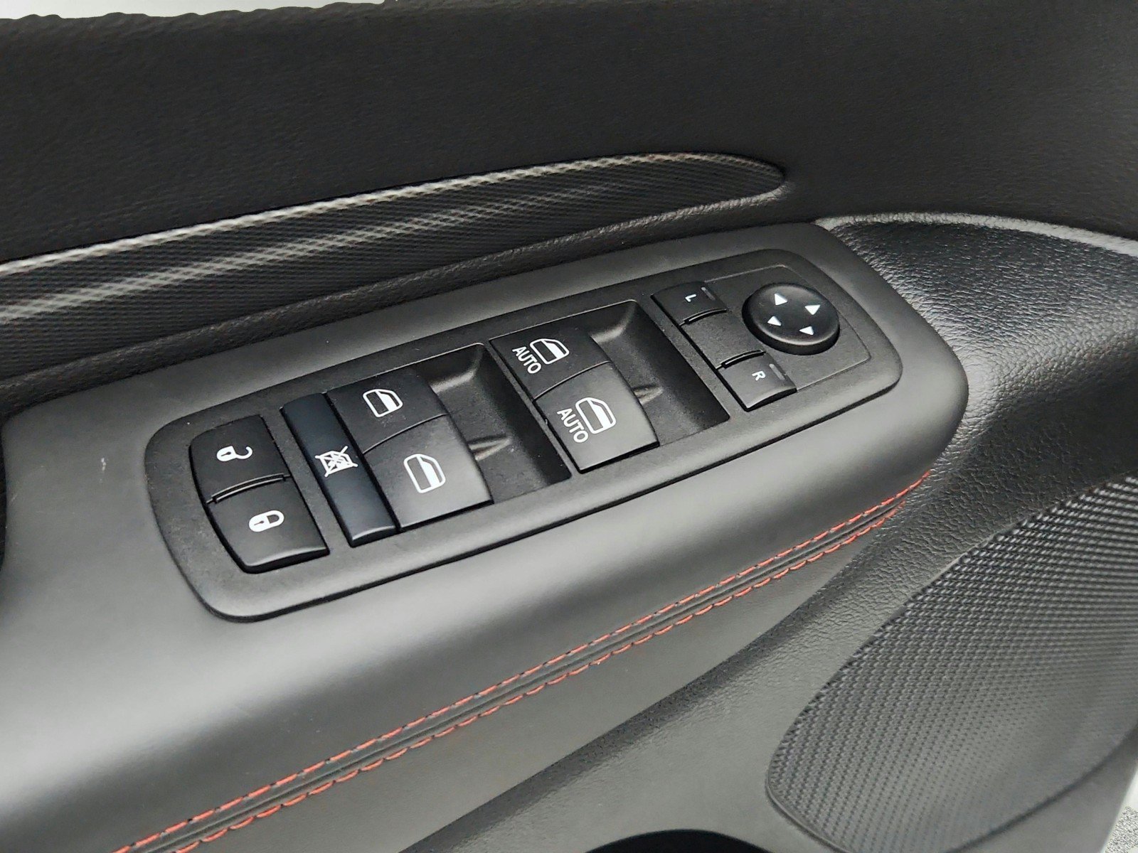 Used 2024 Dodge Durango GT RWD image 24