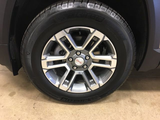 Used 2025 GMC Terrain Elevation image 11