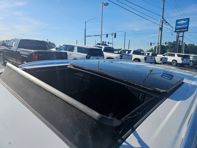Used 2024 GMC Yukon Denali RWD image 22