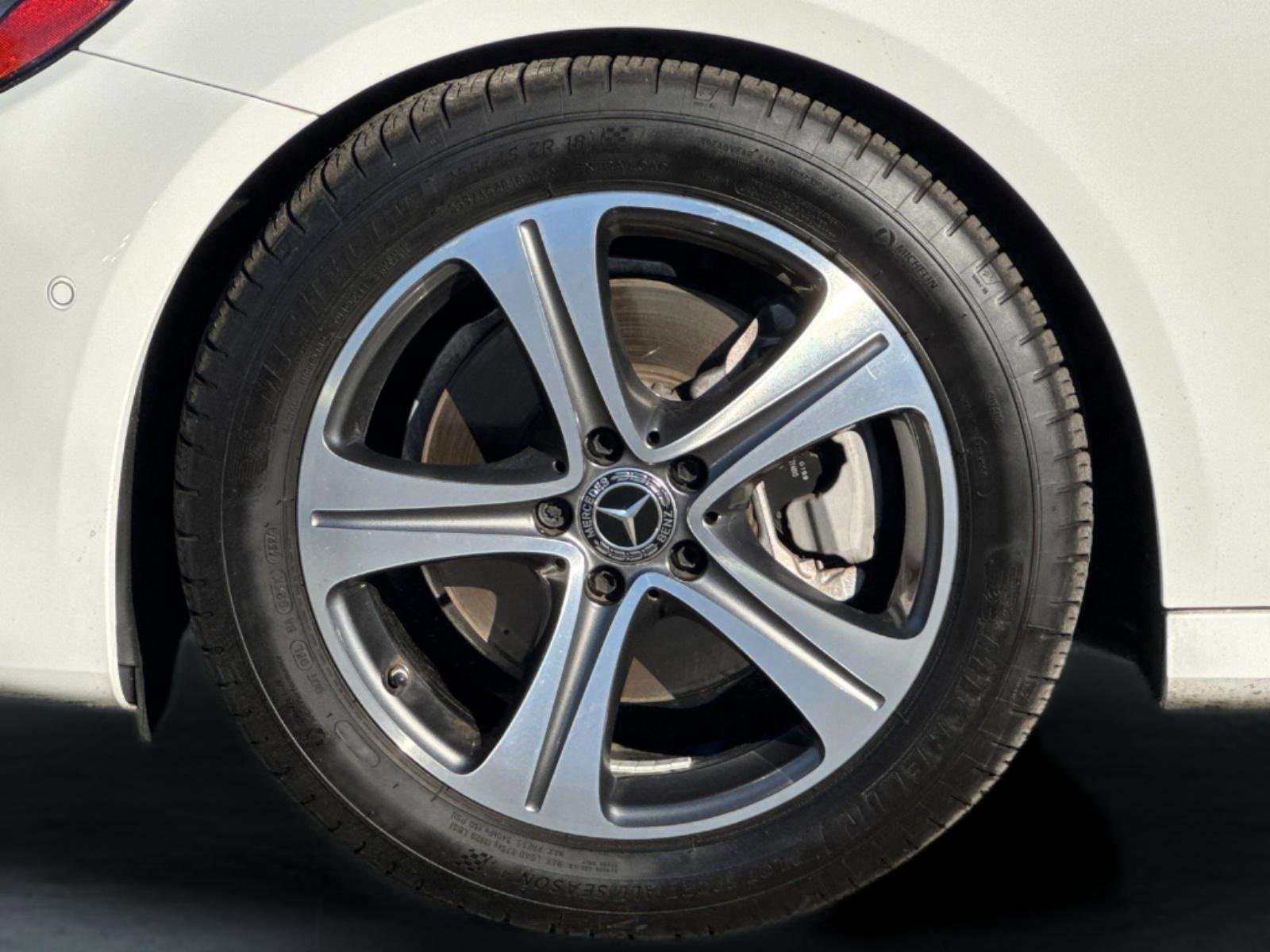 Used 2019 Mercedes-Benz E 300 image 25