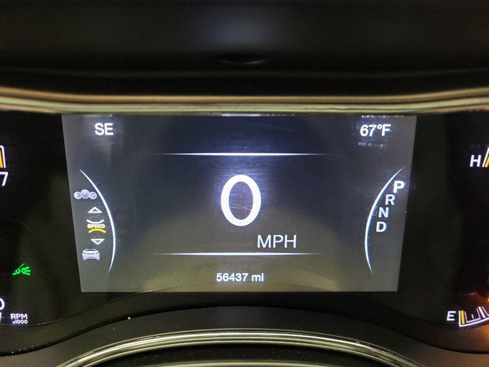 Used 2021 Jeep Grand Cherokee Laredo X AWD/4WD image 23