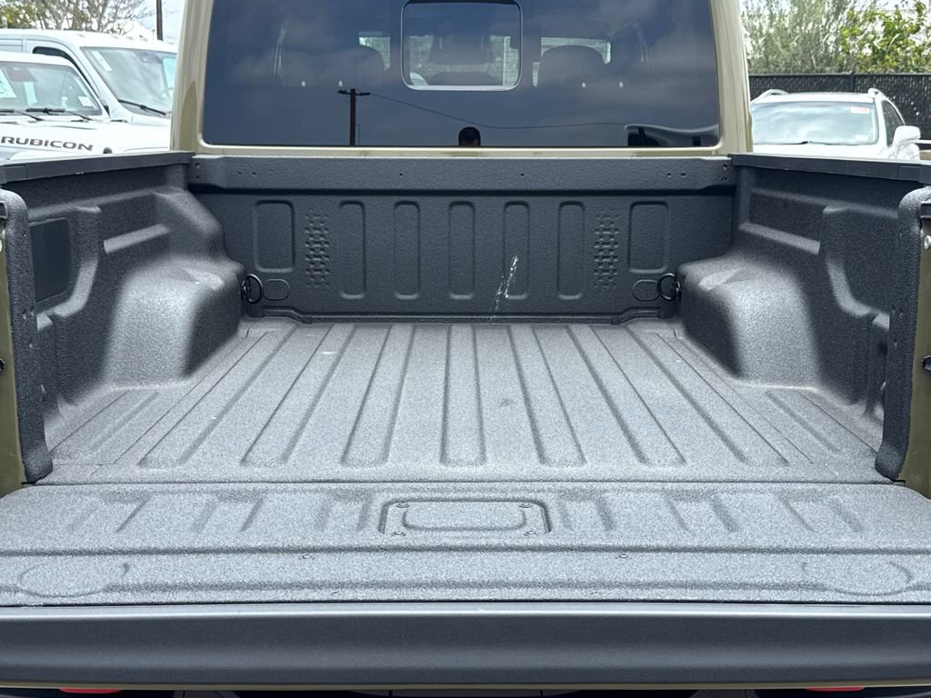 New 2026 Jeep Gladiator Rubicon AWD/4WD image 13