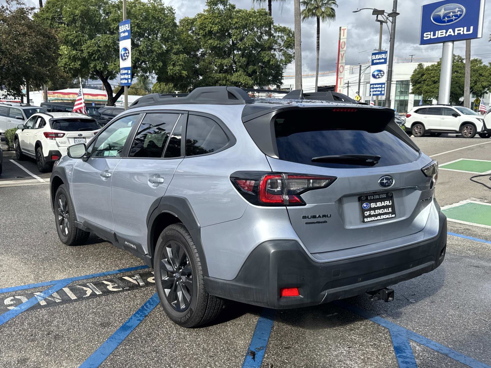 Used 2023 Subaru Outback Onyx Edition image 6