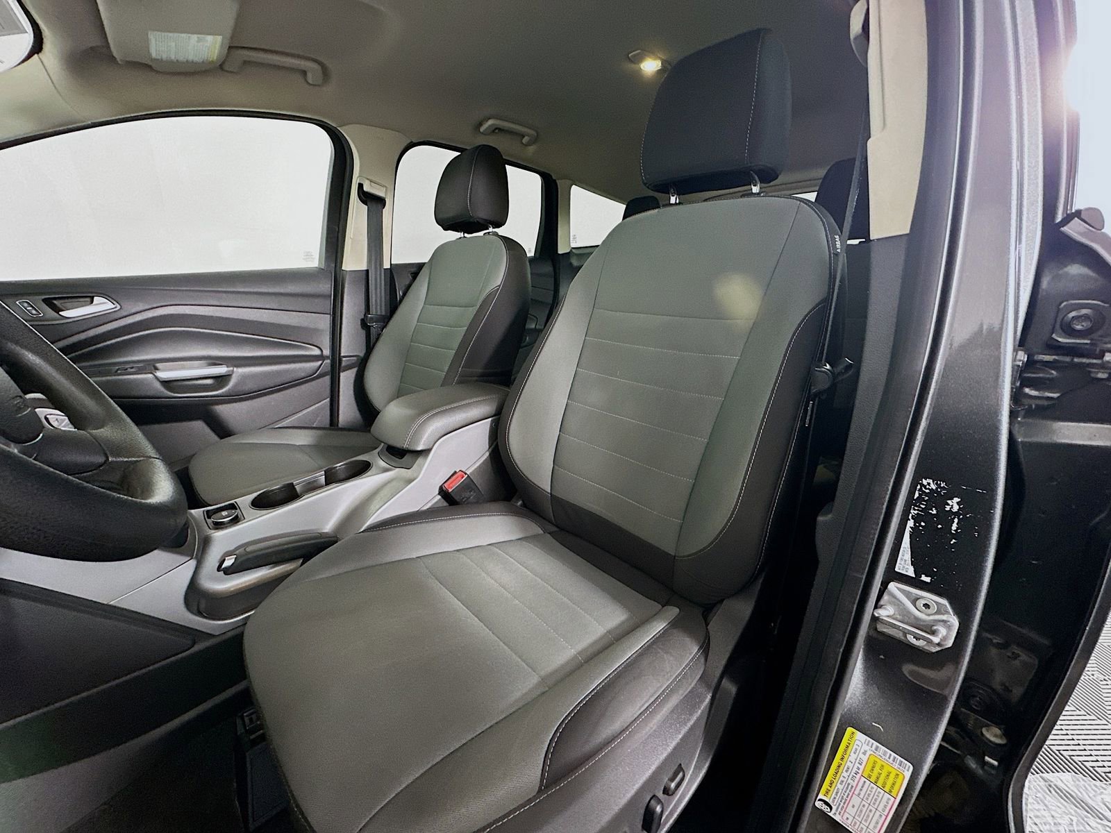 Used 2016 Ford Escape SE w/ Equipment Group 201A image 20