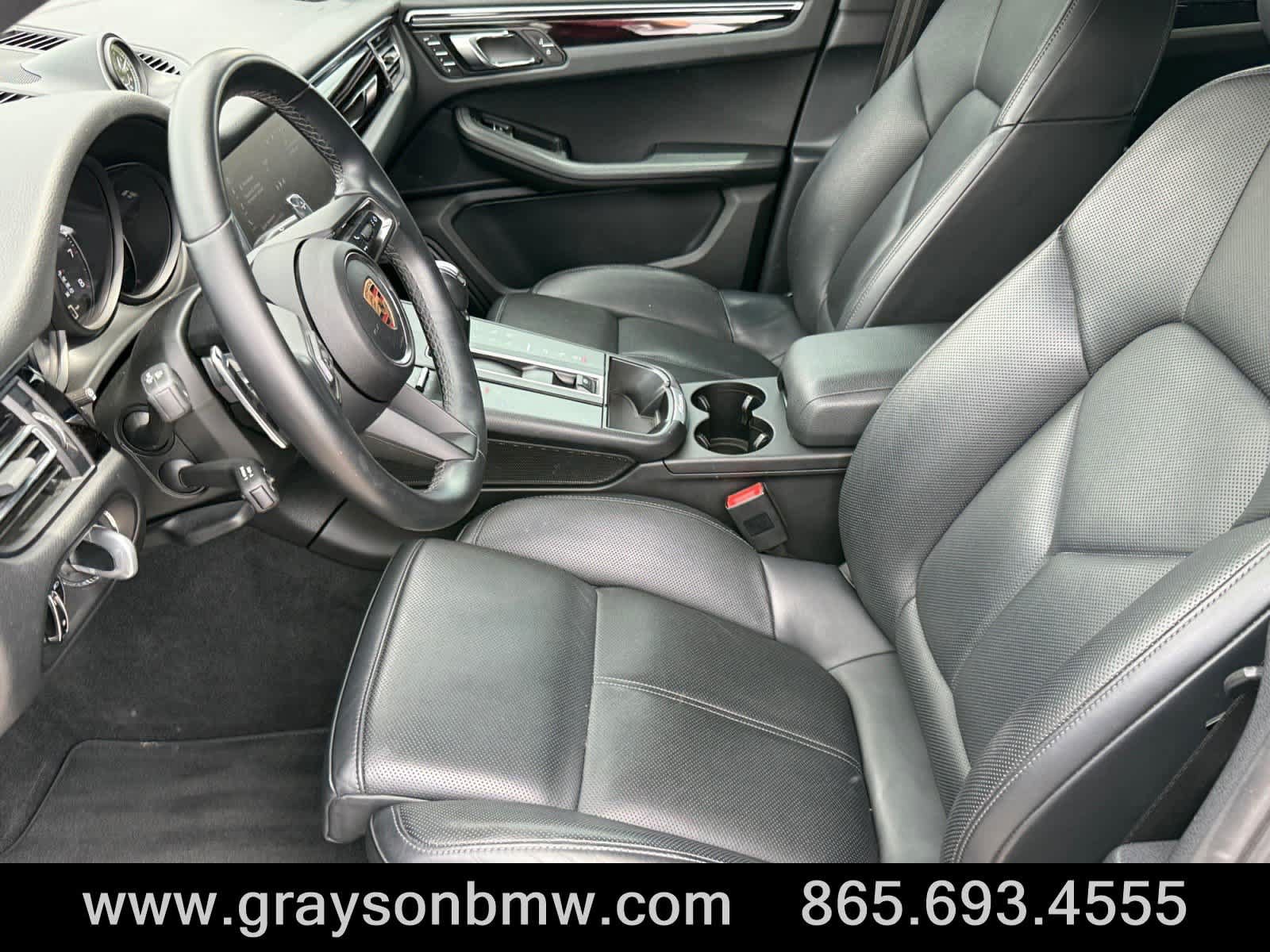 Used 2024 Porsche Macan AWD/4WD image 11