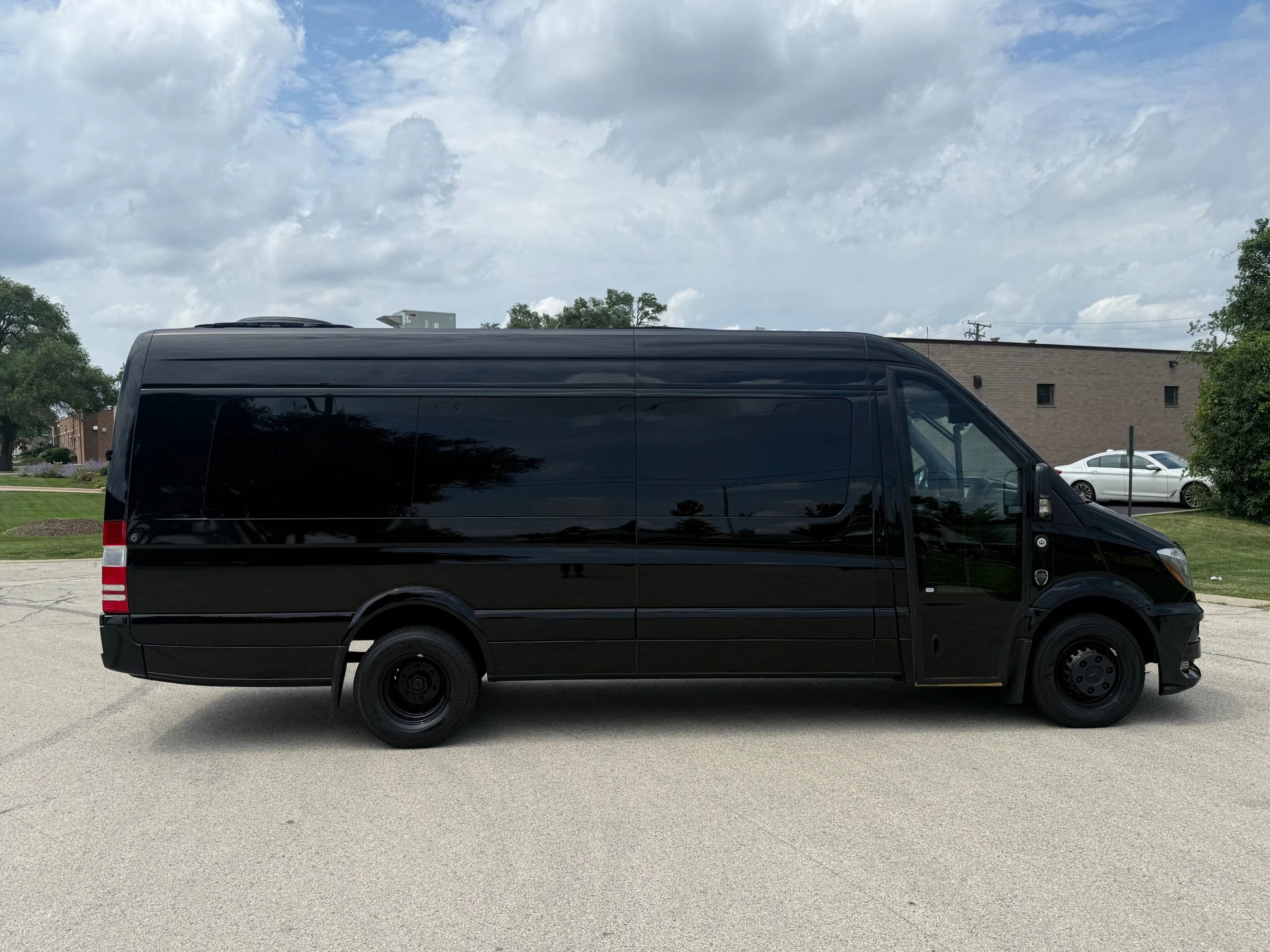 Used 2015 Mercedes-Benz Sprinter 3500 w/ Window Fleet Package image 8