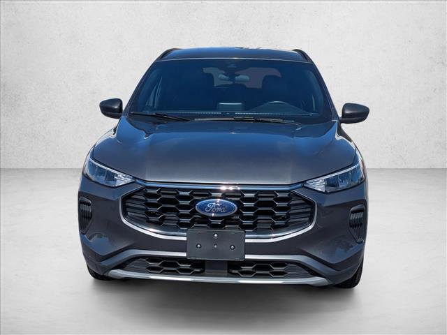 Used 2023 Ford Escape ST-Line image 2