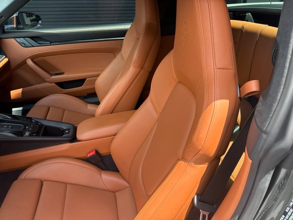 Certified 2026 Porsche 911 Targa 4 GTS AWD/4WD image 5