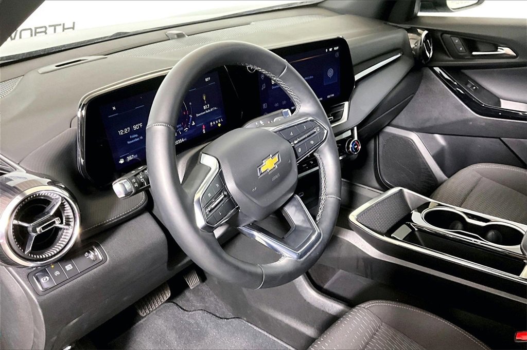 Used 2025 Chevrolet Equinox LT image 10