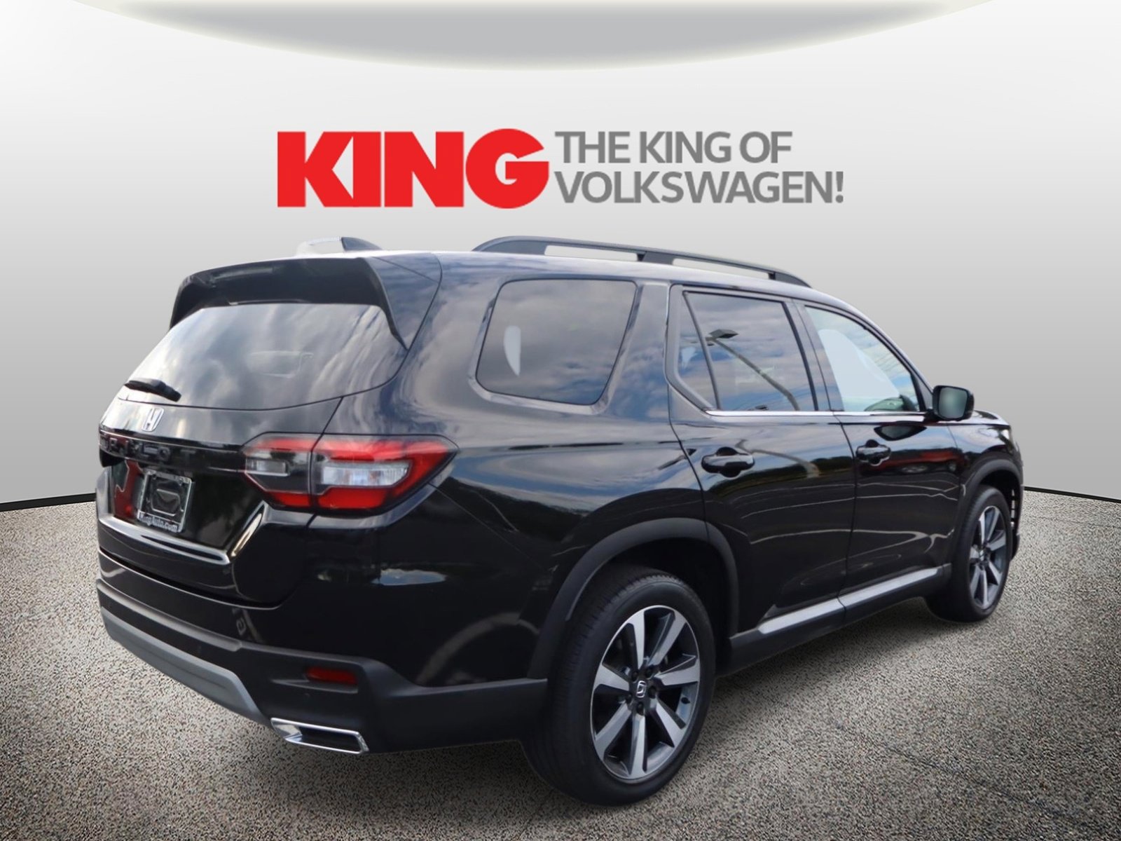 Used 2023 Honda Pilot Elite image 3