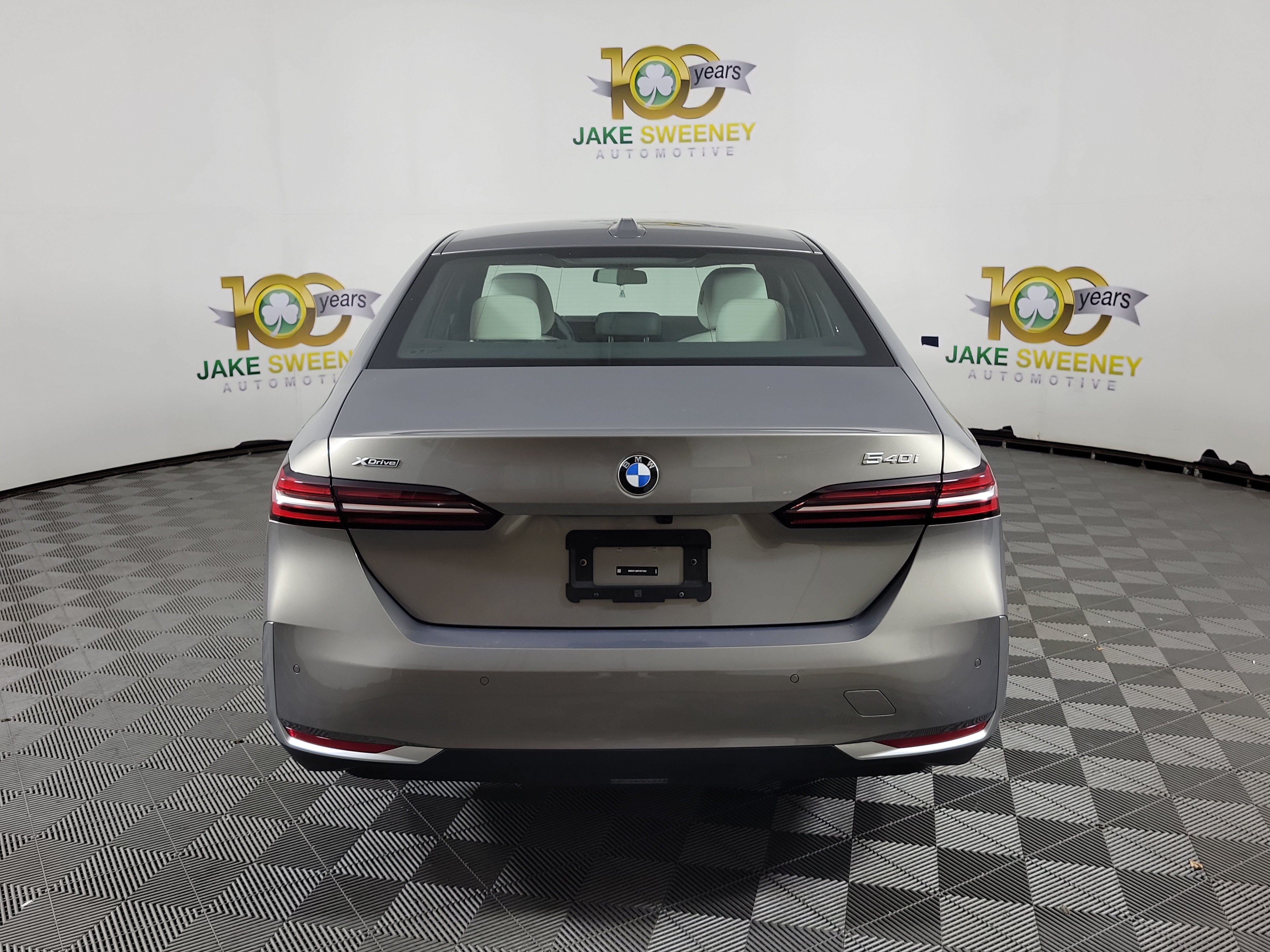 Certified 2026 BMW 540i xDrive w/ Premium Package AWD/4WD image 3