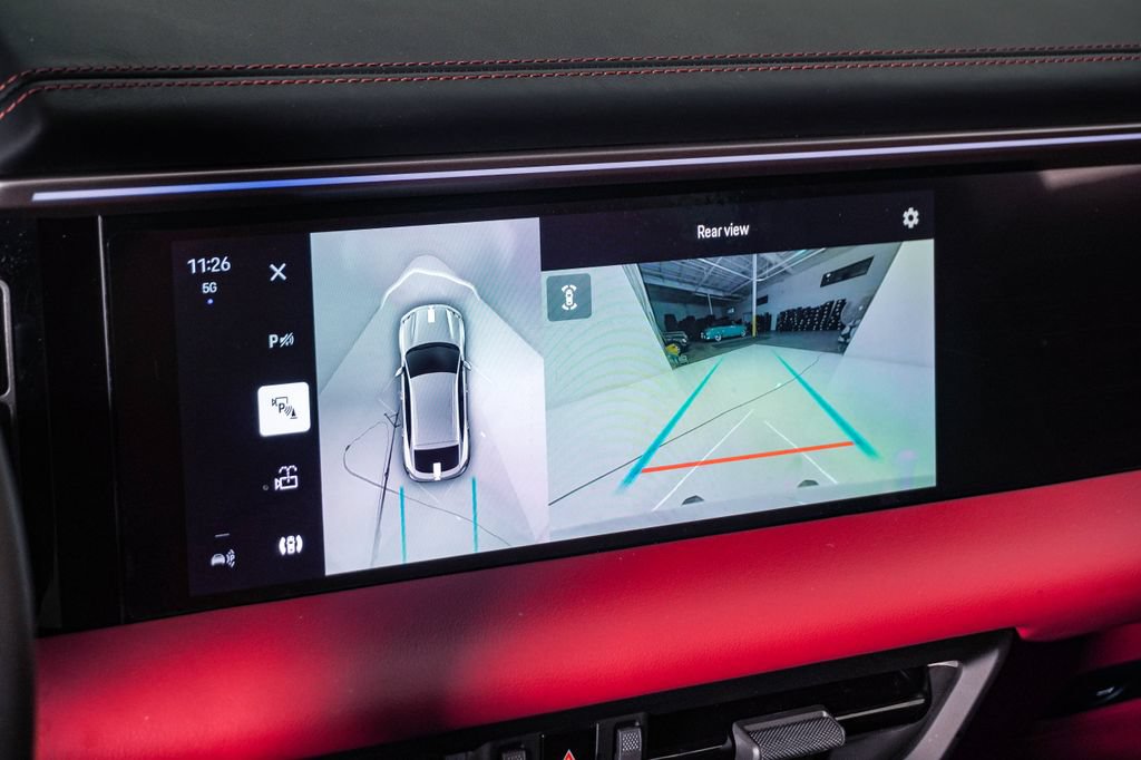 Certified 2025 Porsche Macan 4S Electric AWD/4WD image 23