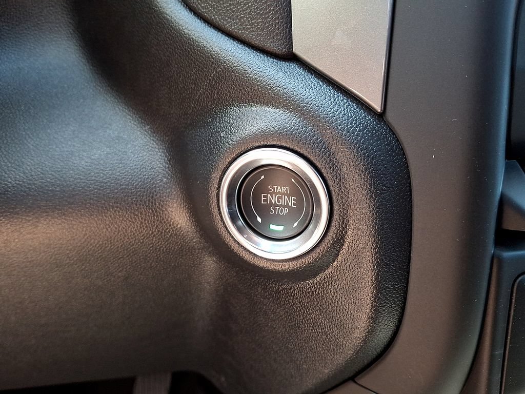 New 2026 GMC Sierra 1500 Pro w/ Graphite Edition AWD/4WD image 17