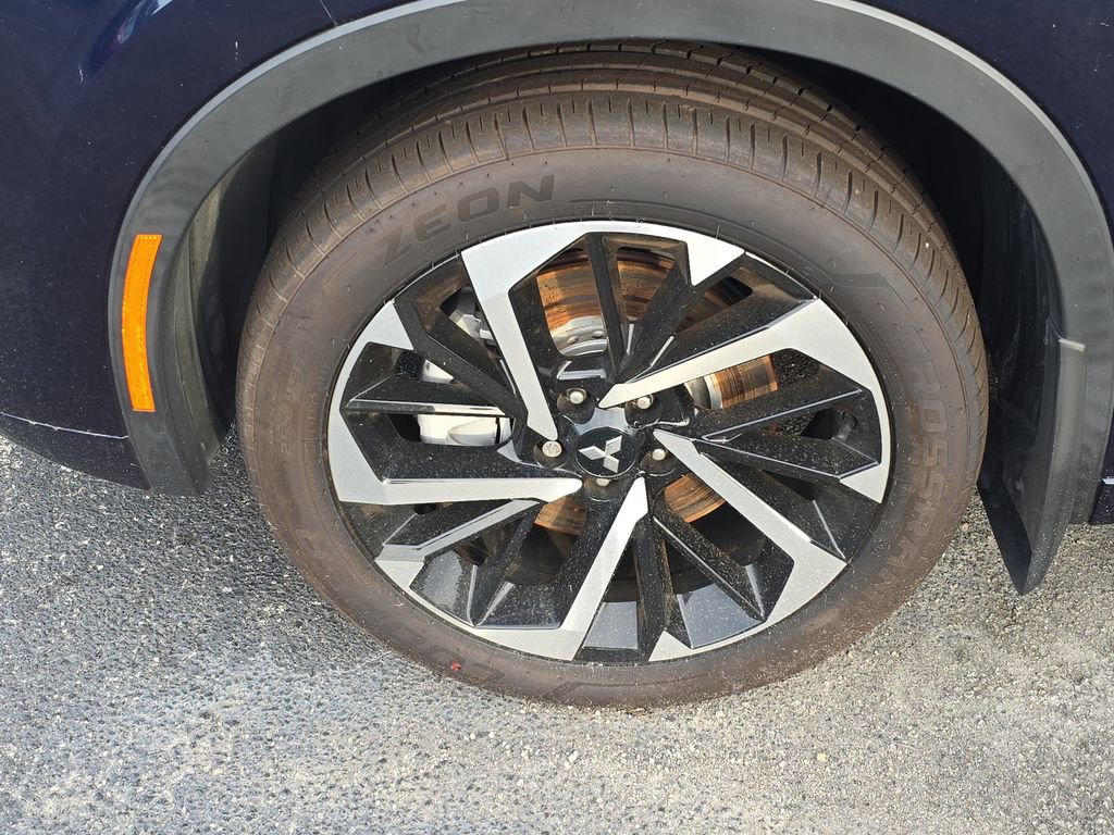 Used 2023 Mitsubishi Outlander SEL image 28