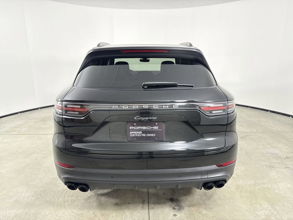 Certified 2023 Porsche Cayenne Platinum Edition image 6
