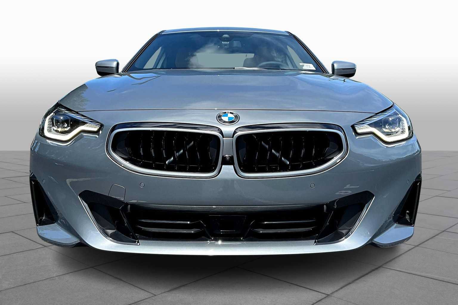 New 2025 BMW 230i Coupe w/ Premium Package RWD image 3