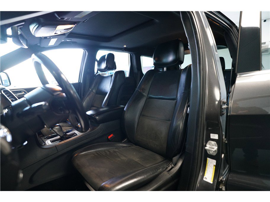 Used 2019 Jeep Grand Cherokee Altitude image 11