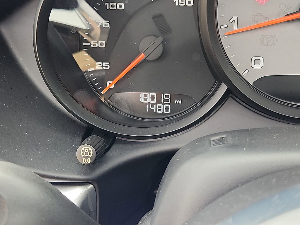 Certified 2019 Porsche 718 Boxster S image 16