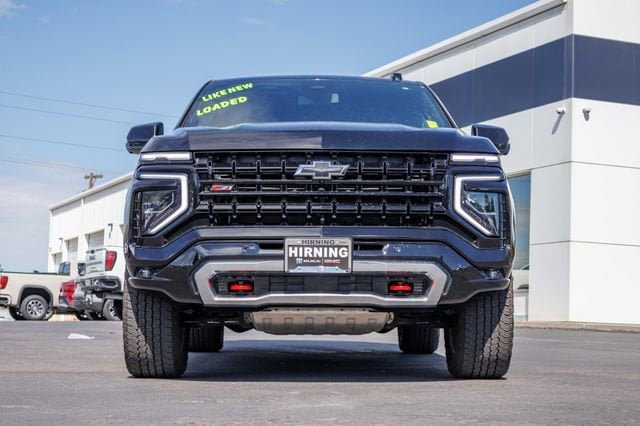 Used 2025 Chevrolet Suburban Z71 AWD/4WD image 34