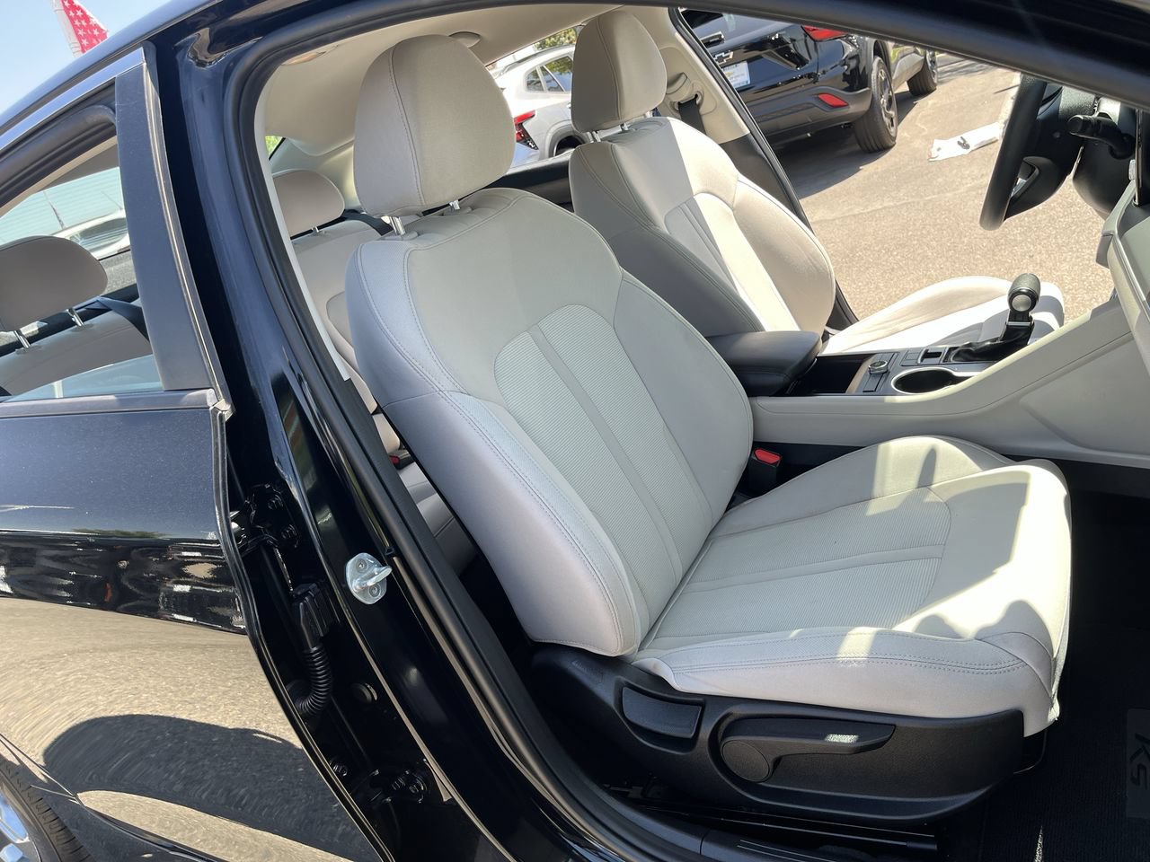 Used 2021 Kia K5 LXS FWD image 24